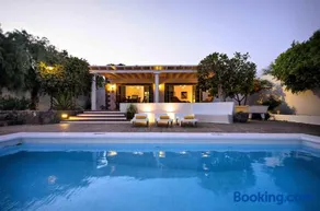La Retreat - Image 1