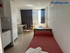 Residencia Universitaria Resa Francesc Giralt i Serrà - Image 3