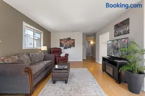 Hoodoo Hideout - 2BR House - Family Retreat - King Suite - Image 1