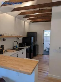 Cabin Oasis near Town - Image 3