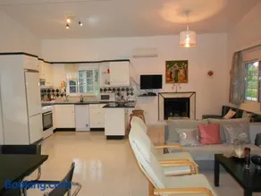 Gennadi Sea Maridina Villa - Image 4