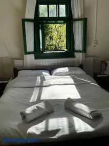 Căsuța din vale - Image 4