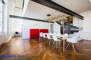 LOFT KEYWEEK contemporary Loft style Apartment in Biarritz City center - Image 3