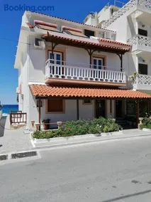 Lefteris Rooms - Image 2