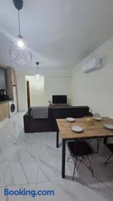 Royal Sun Elite Apartment by Long Beach - Image 3
