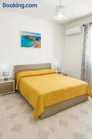 Mare e Sole Holiday Home - Image 2