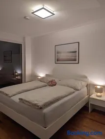 Vista Bahía, Apartment in Velden with amazing views and lake access - Image 2
