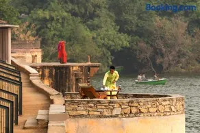 Mr & MRS Smith Raas Chhatrasagar - Image 4