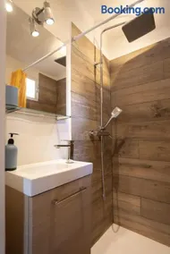Petite maison de charme au cœur du centre ville - Image 2