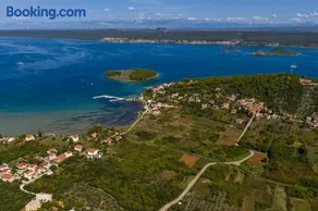 Beachfront house Miamore - 10 m from the sea - Image 2