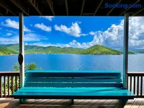 Cliffhanger - Oceanfront Simple Luxury with Endless Blue Views - Image 4