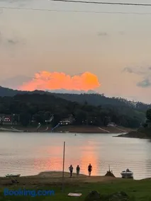 Trailer na beira da represa de Palmeiras-Rio Bonito - Image 3