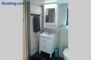 Vakantiehuisje met bedstee - Image 1