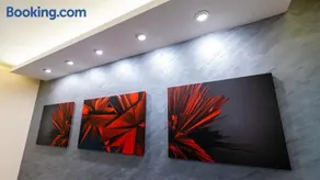 Burgundy Apartment - Image 1