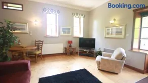 Stables Lodge - Image 1