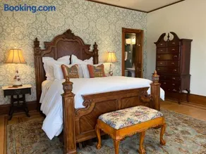 Historic Hutch House - Image 2