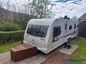 Railway cottage caravan - Image 2