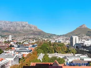 Taj Cape Town - fabulous 2 bedroom near top floor with stunning Table Mtn views - Image 5
