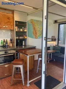 Tiny House im Seecontainer mit Parkplatz, Glasfaser, Veranda und gehobener Ausstattung - Image 3