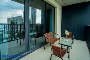 3BR Haven with Burj Views by MagnoliasVHR - Image 3