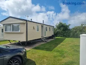 Chapmans Holiday Home Newquay - Image 1