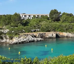 PRECIOSO DUPLEX EN CALA SANTANDRIA CON PISCINA Y WIFI - Image 1