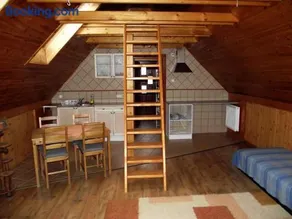 Zulu Cafe Apartment - Image 3