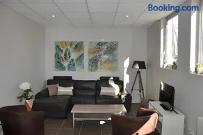 Klimatisiertes Ferienhaus „La Maison du Parc“ mit privatem Pool und WLAN - Image 1