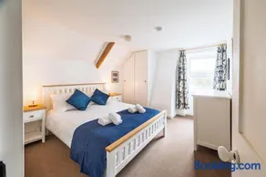 Host Stay 1 Ruscon Cottage - Image 3