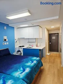 #2 Queen, SS# 2 minutes run to the sea, close to the sea, 5 minutes to Club D Oasis swimming pool, renewal fresh apartment - Image 4