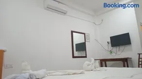 G A Villa Airport Transit Hotel - Image 4