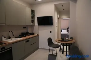 Suite AK - Image 3
