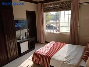 Crosswinds Guest House - Image 4