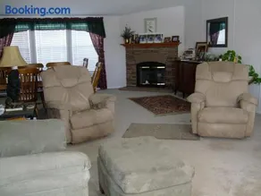 Rainbow House - Image 2