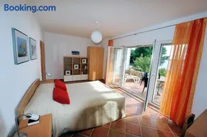 Nautilus-Bay Apartments - First Row Suites 210, 211 - Villa Gorma - Image 2