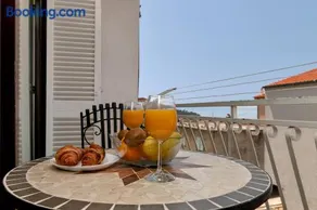 Blue Dream Apartments - Image 2