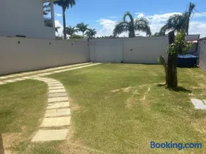 Casa com piscina, hidromassagem e vista para o mar - Image 4