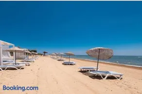 Large Super Lux apartment in Thalassa Beach Resort - Image 3