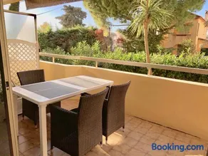 Antibes Juan les Pins center,1 bedroom apart, pool - Image 5