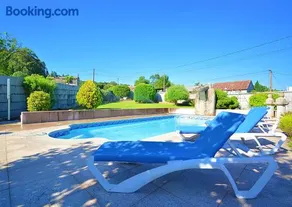 GALIHOST - Enorme casa con piscina en Vilanova de Arousa - Image 3