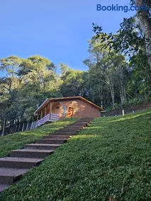 Casinha Lá no alto, Hospedagem Familiar em Carlos Barbosa, Serra Gaúcha - Image 1