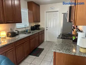Pool Experience near Beaches and Parks - Image 3
