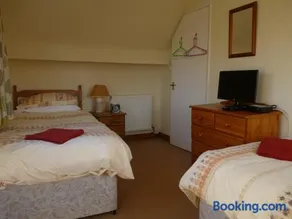Cosy Twin Room in Brecon - Image 5