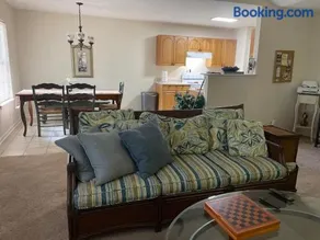 Sandfly Charm sleeps 8 - Image 1