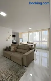 Apto Girassol|Churrasqueira, Garagem, na Avenida - Image 1