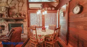 Redwood Lake Cabin - Image 2
