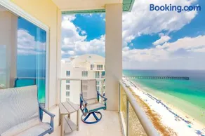 Luxury Penthouse Condo with Oceanfront Views & Platinum Beach Service - Image 2