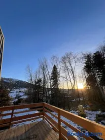 Loft-chalet 12 pers - Billiards - Cinéma - 10 min ski - Image 3