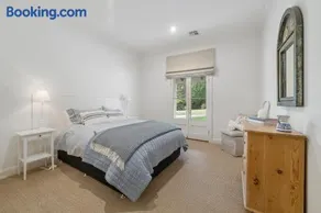 Mansfield Manor - Image 3