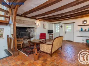 Charmante maison avec jardin clos près de la rivière Louet - FR-1-622-37 - Image 3